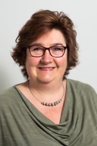 Annelies-grijs-200×300 compr